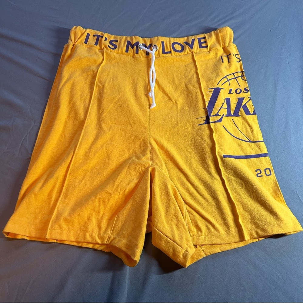 It’s My Los Angeles Lakers 2011 NBA Women’s Yellow Shorts Size Medium